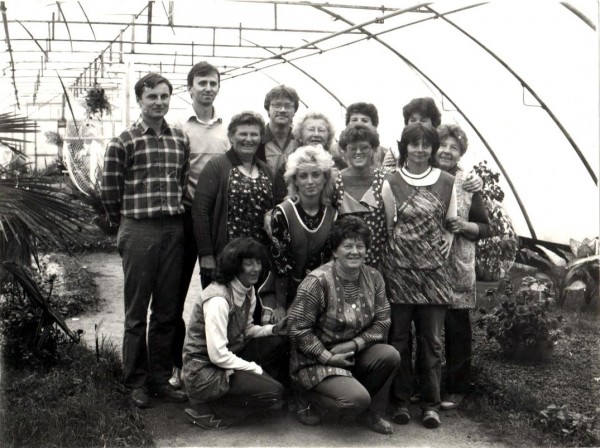 Zaměstnanci zahradnictví, 1990